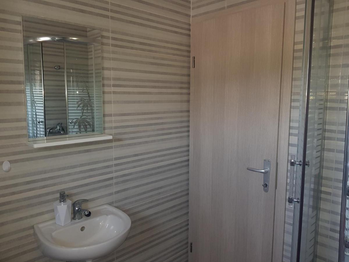 Apartman Nela Lejlighed Kaštel Sućurac Eksteriør billede
