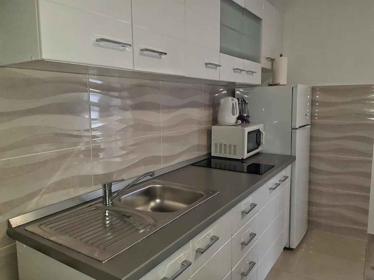 Apartman Nela Lejlighed Kaštel Sućurac Eksteriør billede