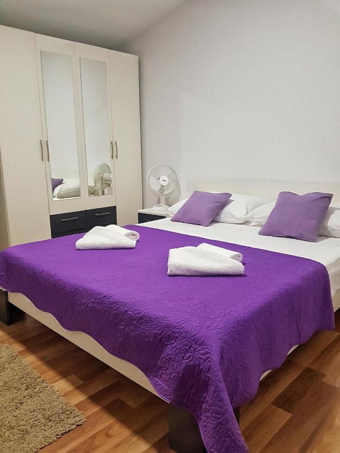 Apartman Nela Lejlighed Kaštel Sućurac Eksteriør billede