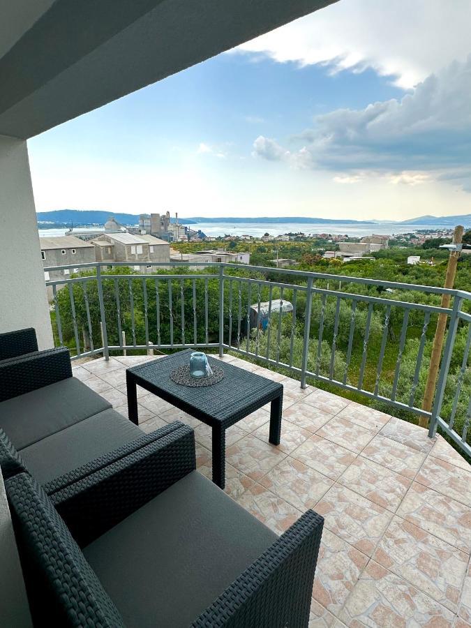 Apartman Nela Lejlighed Kaštel Sućurac Eksteriør billede