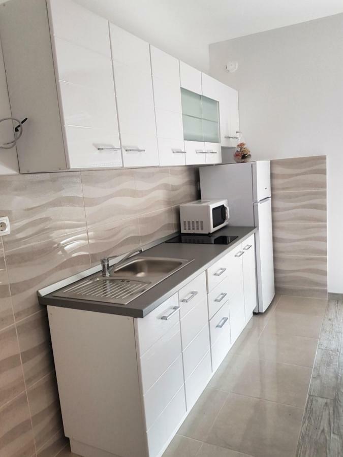 Apartman Nela Lejlighed Kaštel Sućurac Eksteriør billede